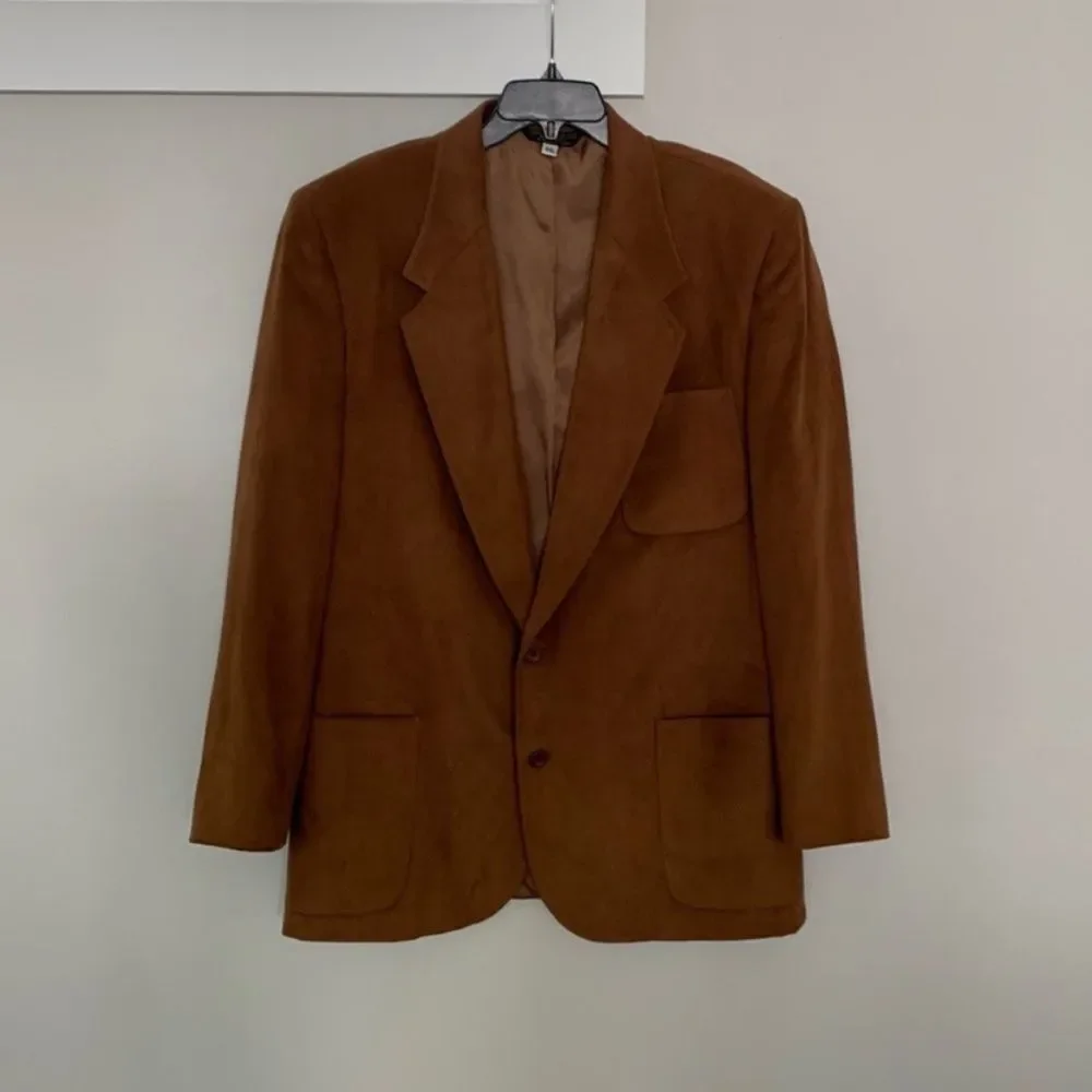 NOT FOR SALE—————-CHAMISTE Tan Sport Coat Blazer Classic Design Fully Lined